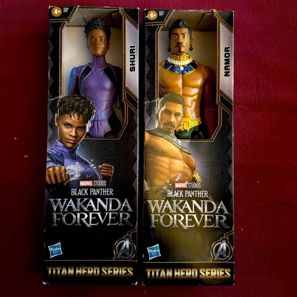 Marvel's Black Panther: Wakanda Forever Titan Hero Series Bundle- New-fast ship
